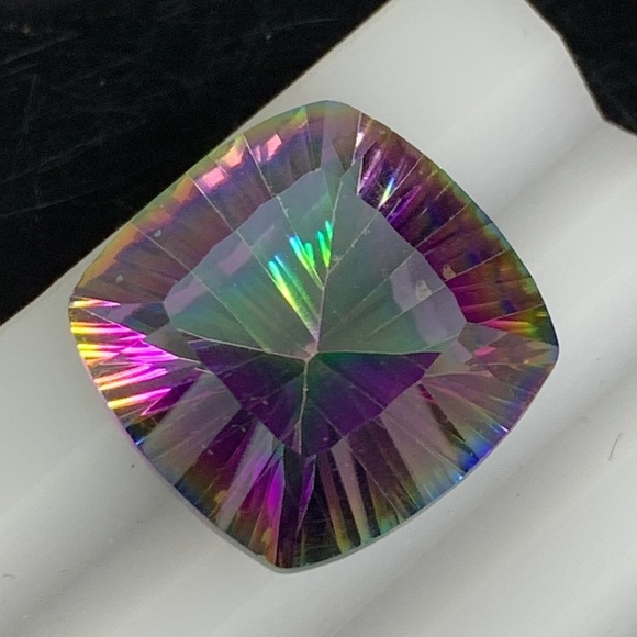 12.95ct Natural Mystic Topaz Cushion Cut - Picture 2 of 15